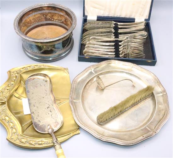 Silver plate: biscuit barrel, coaster, oval tray, dish, hot water jug, crumb scoop, Art Deco brush & comb scoop, fish knives & forks